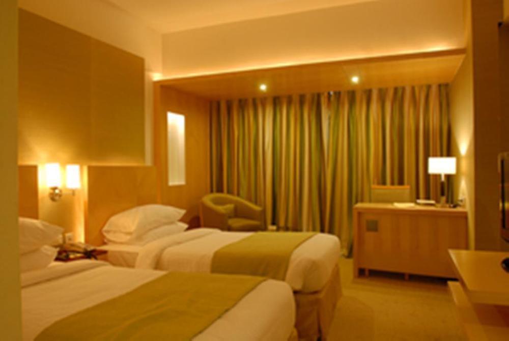 Hotel Peninsula Grand Mumbai Zimmer foto
